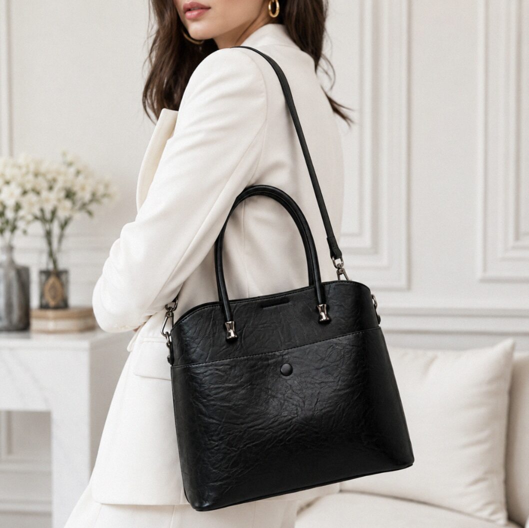 Naomi Bucket Tote