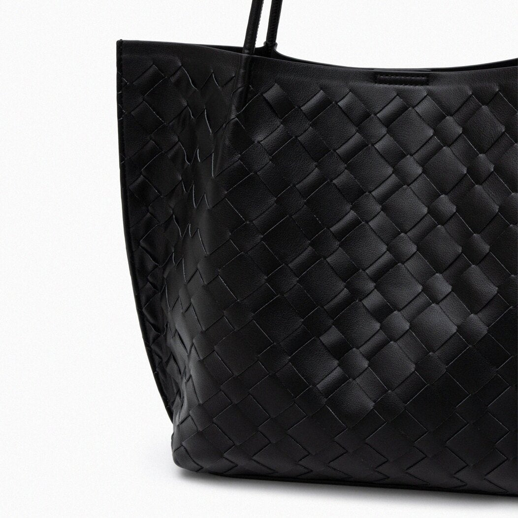 Mila Woven Shoulder Bag